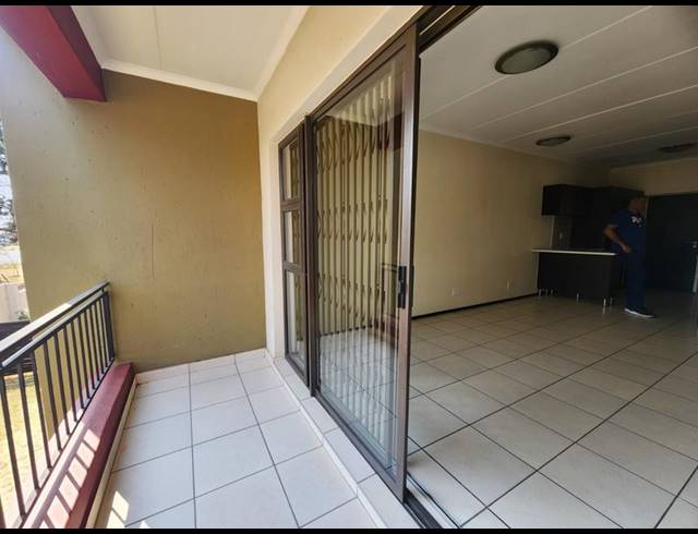 2 BEDROOM TOWNHOUSE FOR SALE IN NOORDWYK